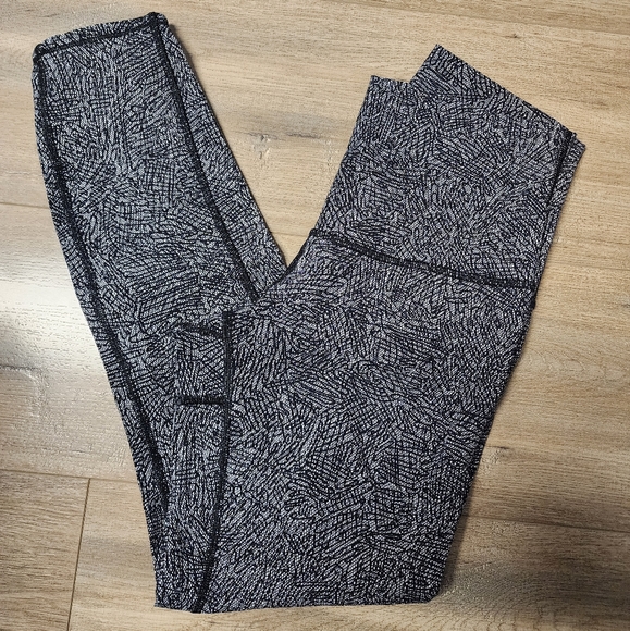 Lululemon Wonder Under black white mesh high rise Leggings 24" size 6 - Picture 5 of 11